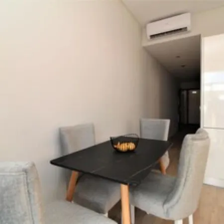 Apartment Funchal View 1 *